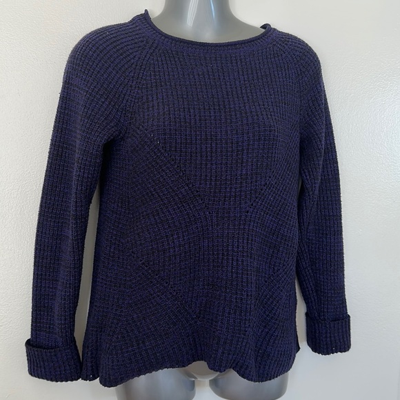 Sweater - Picture 1 of 5